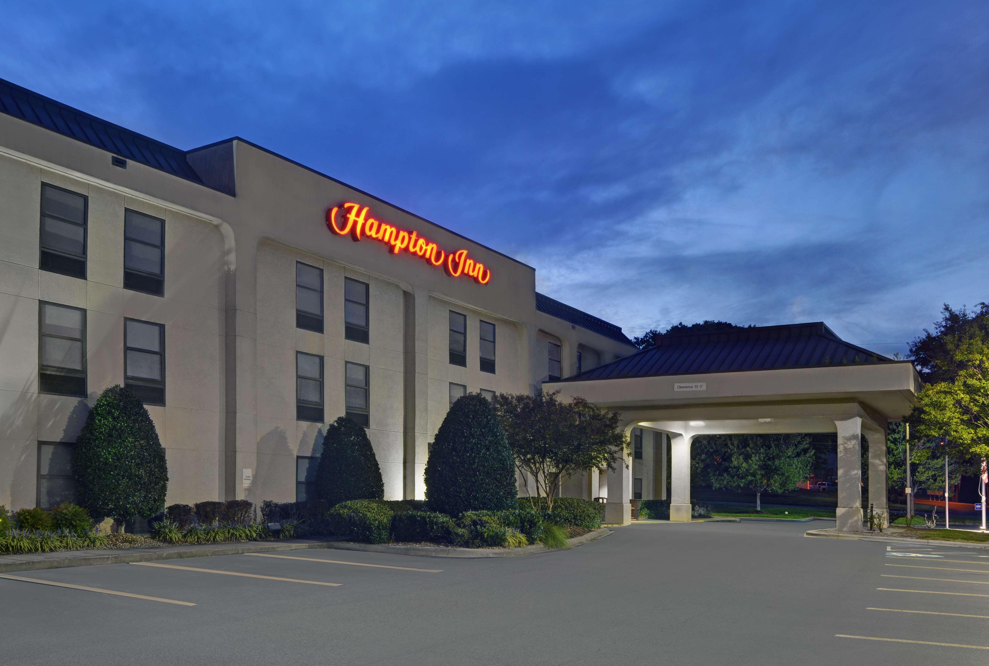 Hampton Inn Charlotte Монро Экстерьер фото
