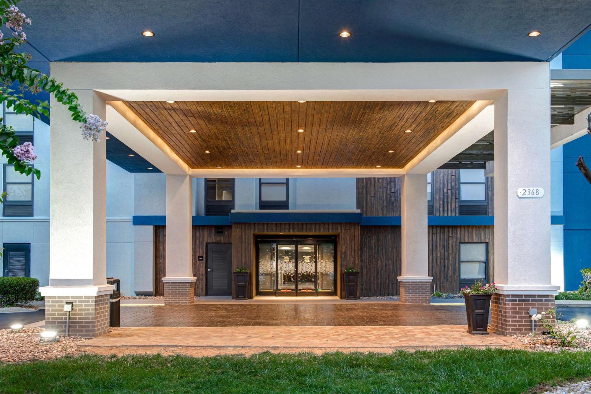 Hampton Inn Charlotte Монро Экстерьер фото