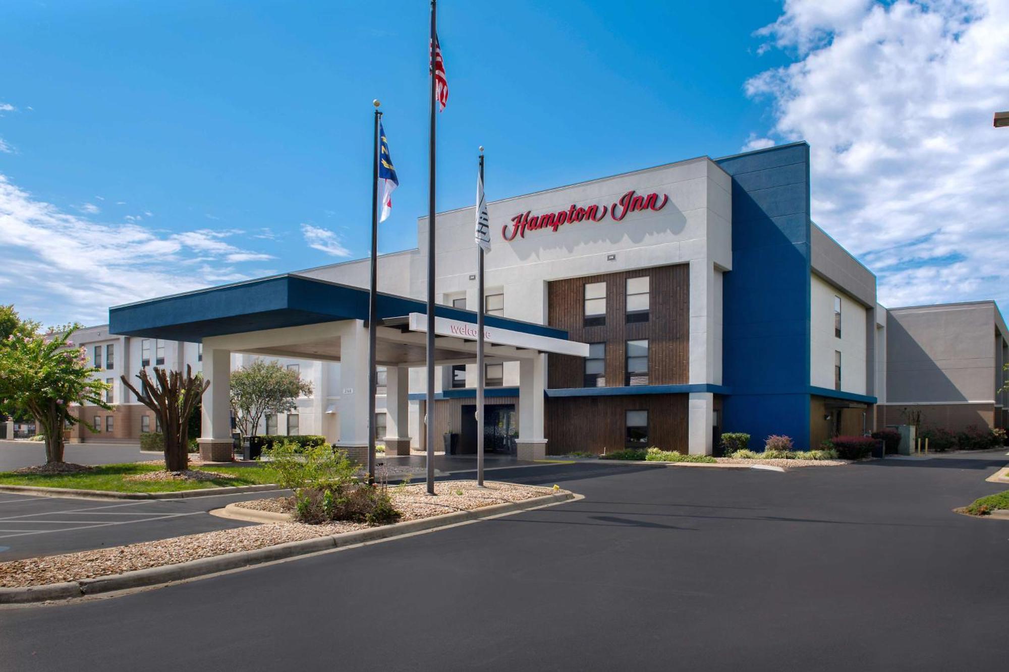 Hampton Inn Charlotte Монро Экстерьер фото
