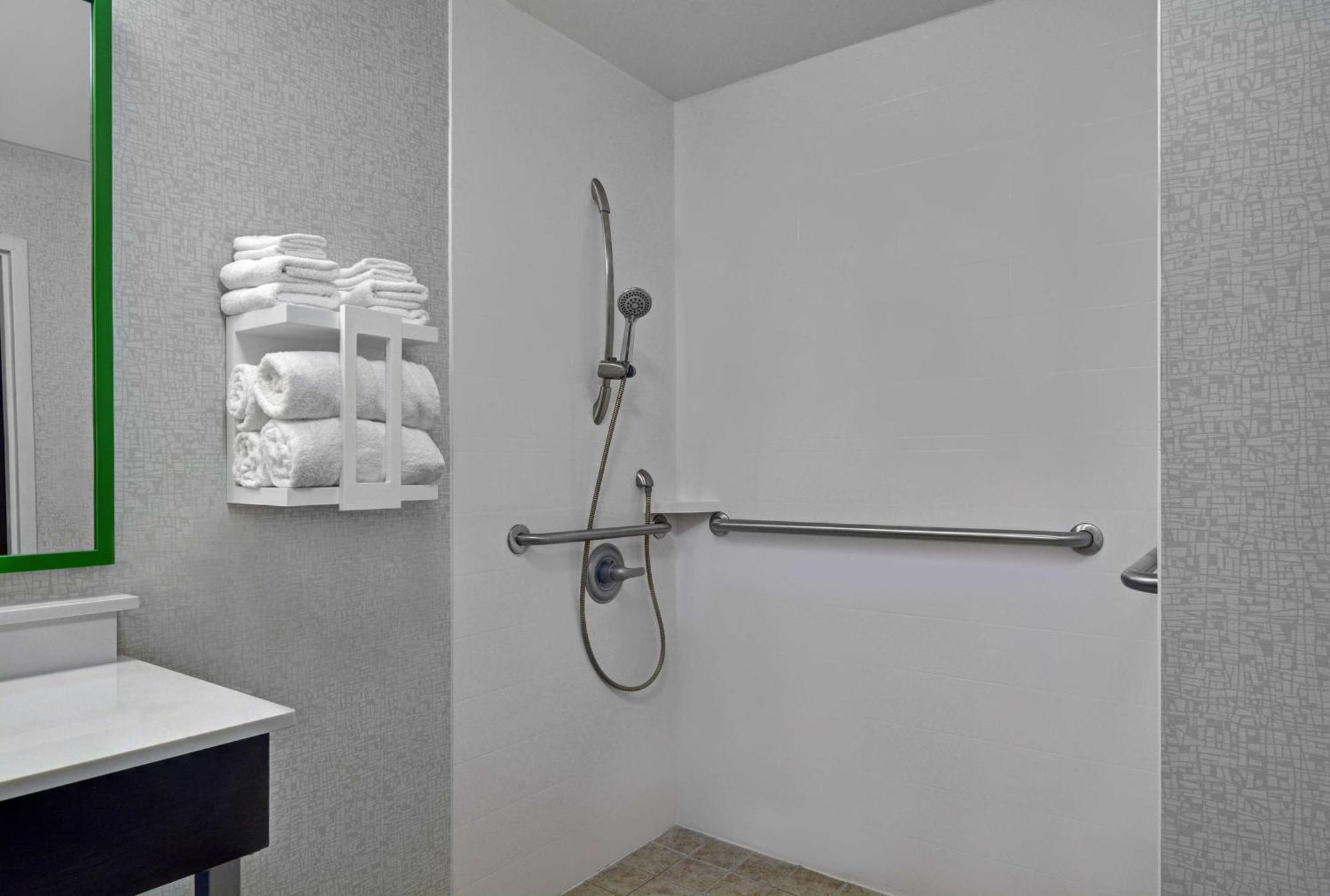 Hampton Inn Charlotte Монро Экстерьер фото