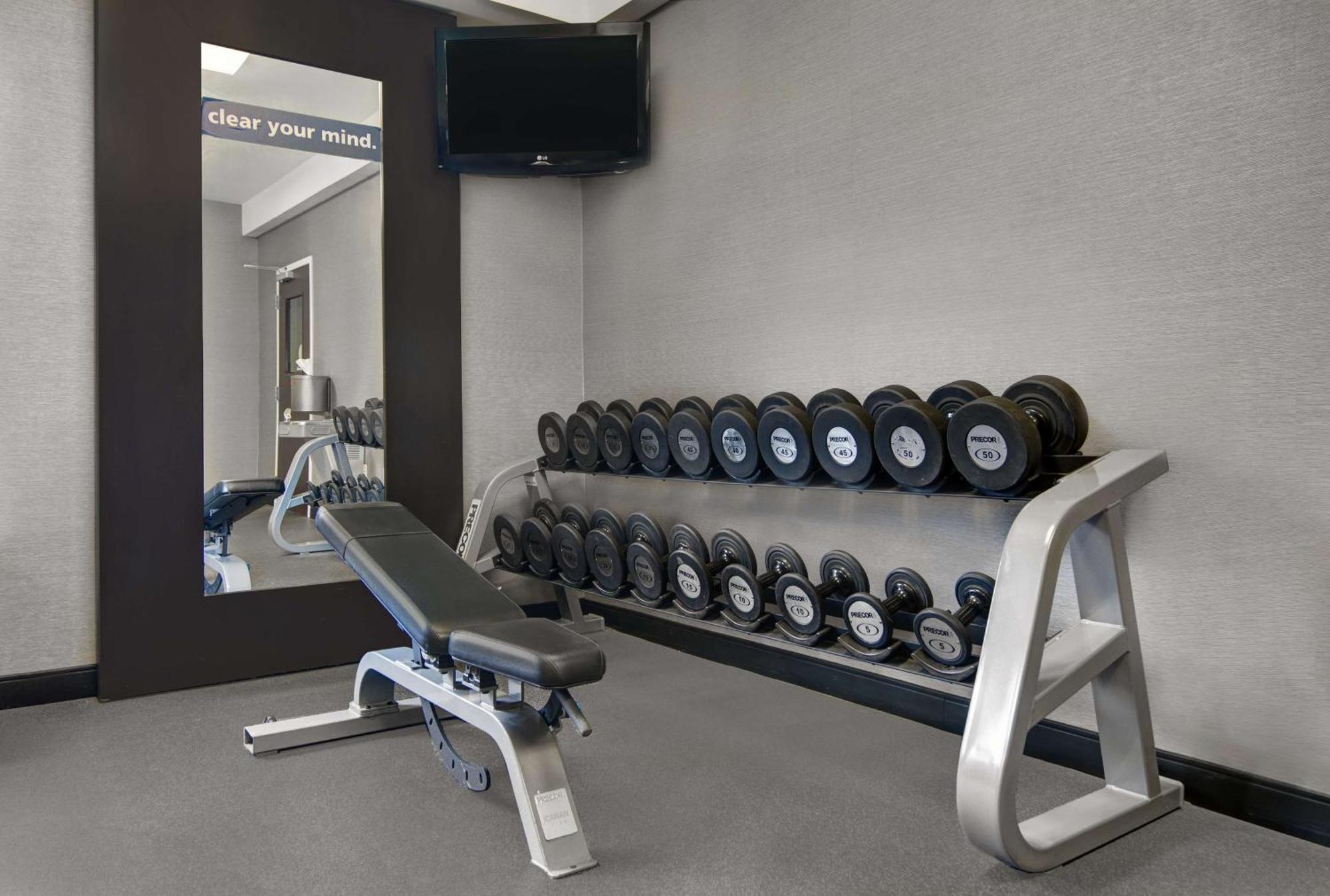 Hampton Inn Charlotte Монро Экстерьер фото