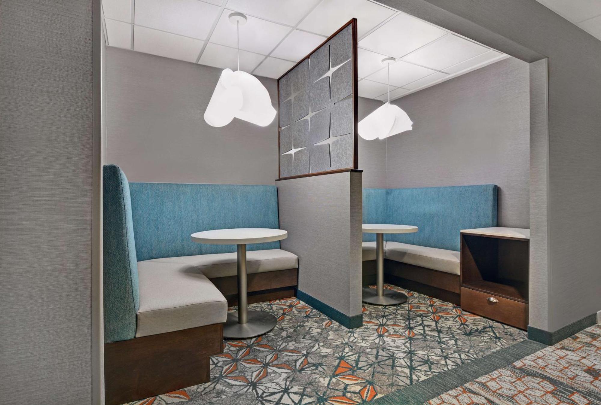 Hampton Inn Charlotte Монро Экстерьер фото